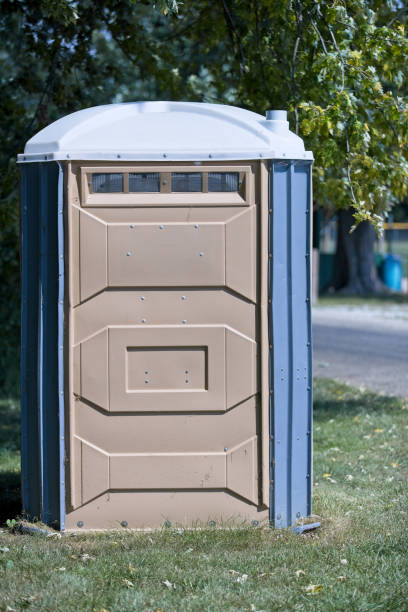Affordable portable toilet rental in Palestine, IL